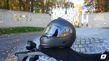 casque intégral de moto